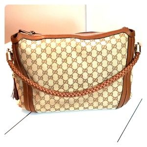 Authentic Gucci Bella Handbag